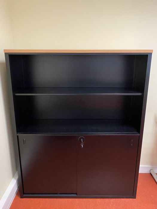 Estante Armário misto Staples