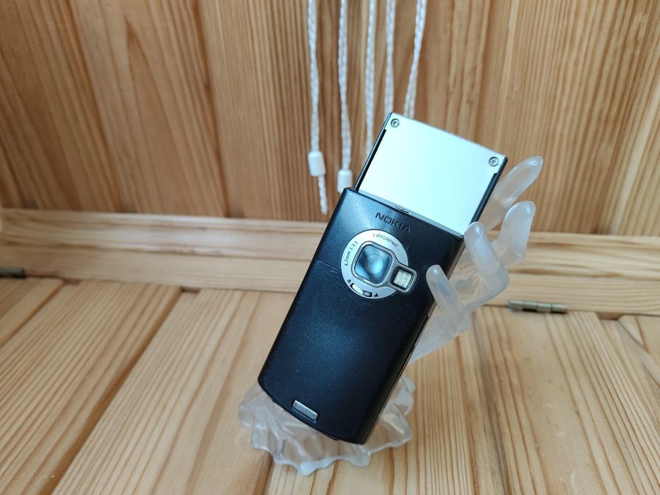 Nokia N80           .