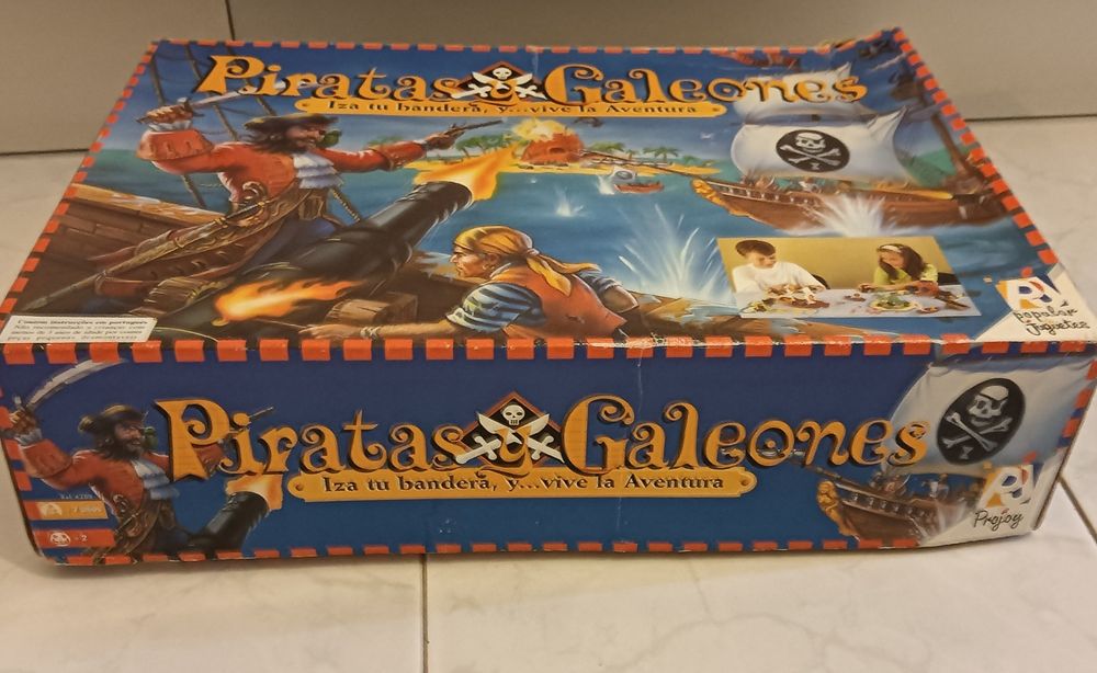 Vendo dois brinquedos