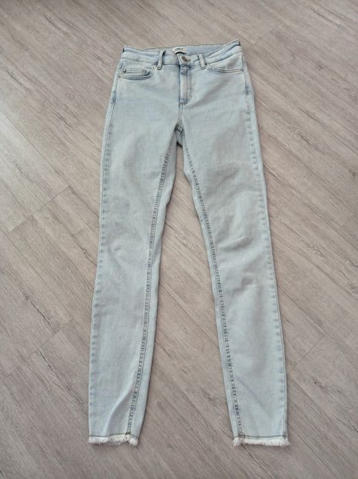 Jeansy rurki damskie rozm. M(34)