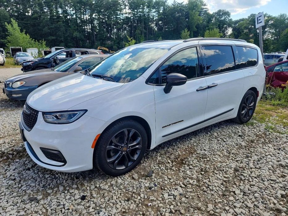 Chrysler Pacifica