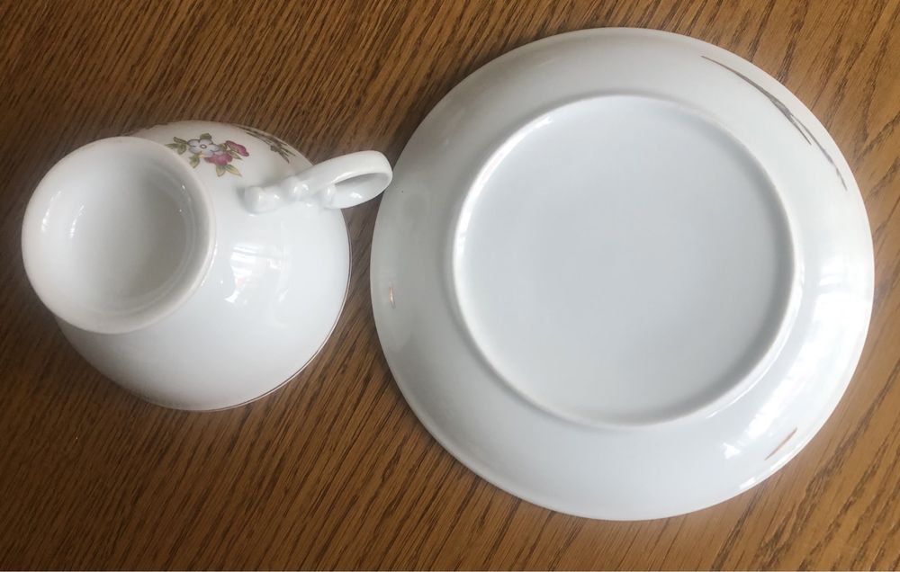 Filiżanka z talerzykiem