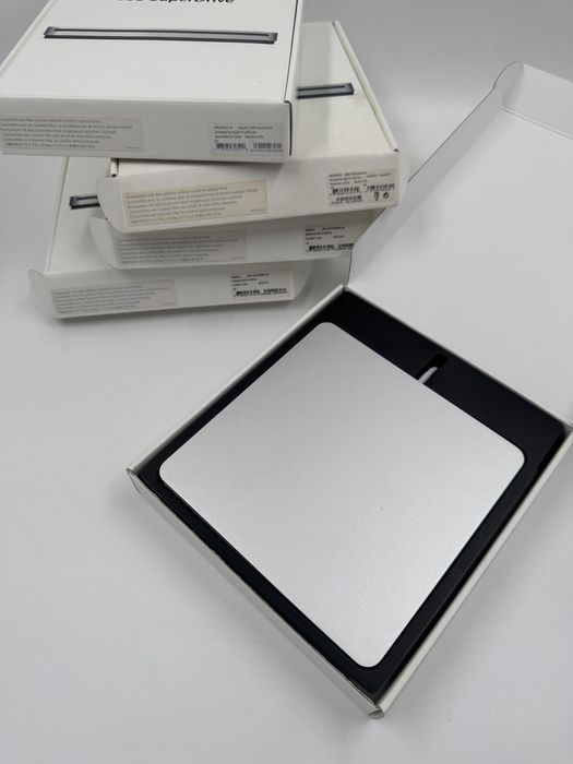 Apple USB SuperDrive CD/DVD привід MD564 A1379