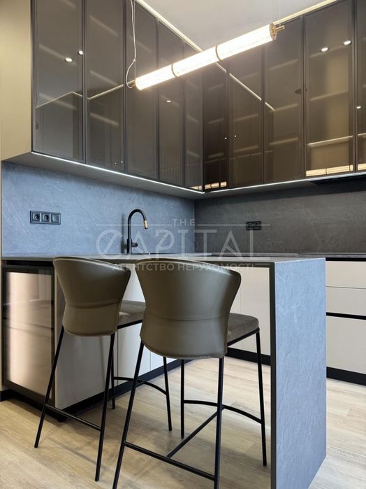Продаж 1-кімнатної квартири в ЖК Delmar, 37 м², дизайнерський ремонт