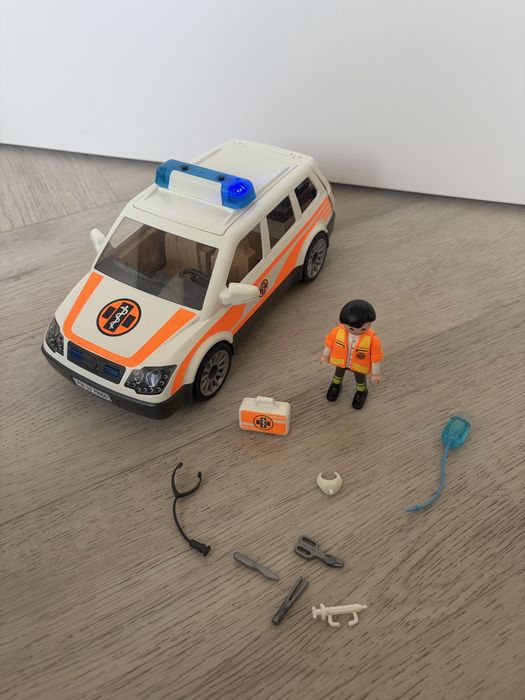 Playmobil 70050 samochód ratowniczy światło dźwięk