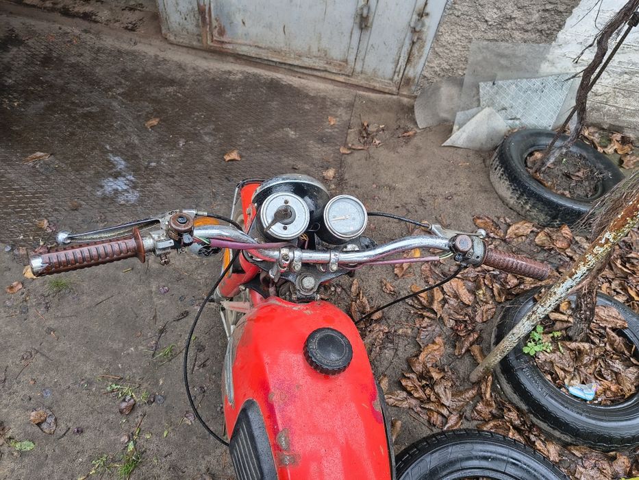 Мотоцикл Мінськ гарний
