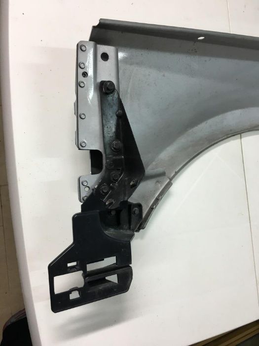 Range Rover l322 Guarda lamas (2un) LHD (só os do lado do condutor)