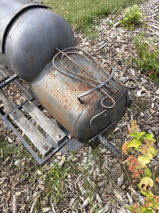 Wędzarnia ogrodowa grill ozdoba ogrodowa