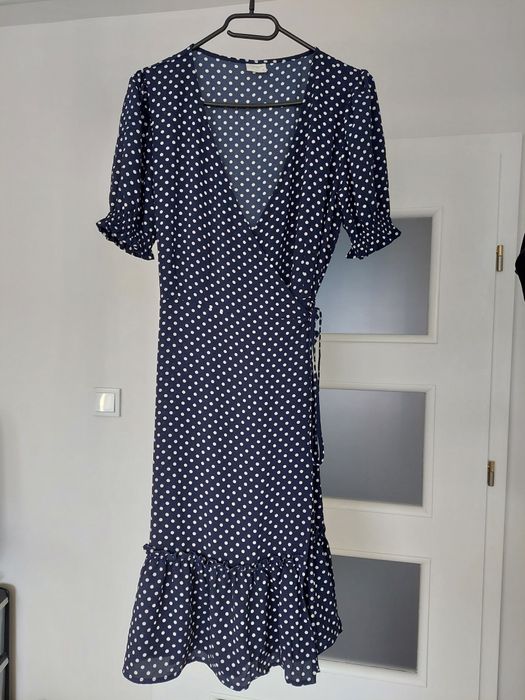 Sukienka w grochy