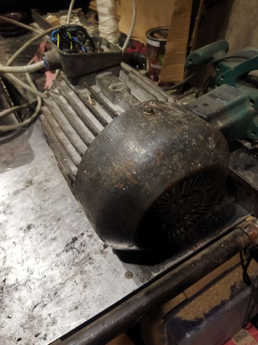 Продам електродвигун 5.5 кіловат