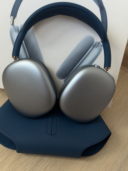 Продам AirPods Max 1