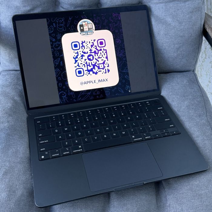 Apple Macbook Air 2022 M2