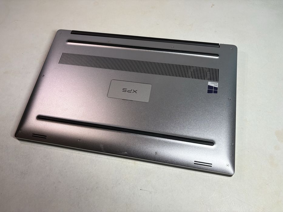 Ноутбук DELL XPS 15 9560 | 4K Сенсорний Екран