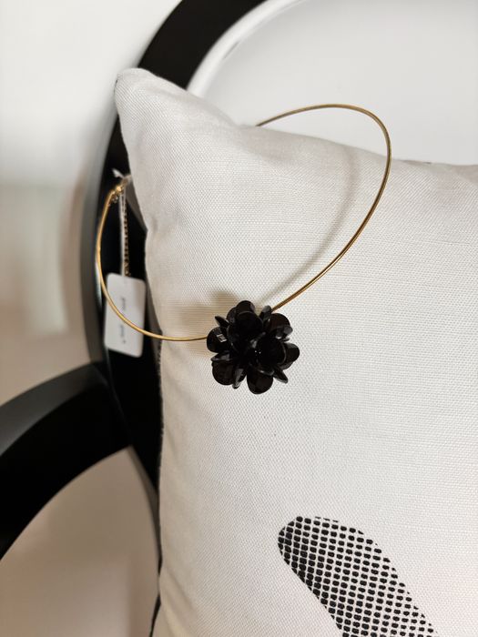 Colar / Shoker com flor preta