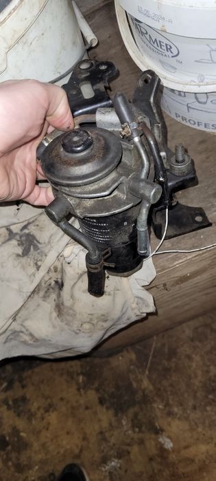 Podstawa filtra paliwa toyota 2,0 d4d 2,2 dcat