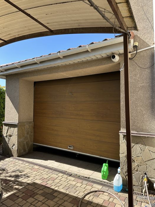 Будинок в класичному стилі. Для Родини в затишному місці біля моря.