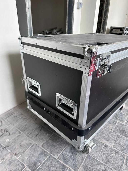 Професійний транспортний кейс на колесах (flight case)