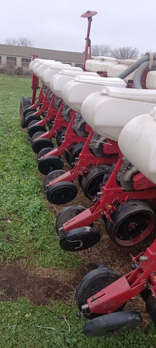 Продам сівалку Вега 8 профі.          .