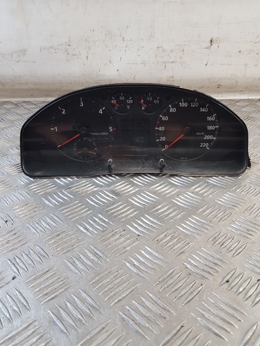 Licznik Zegary Audi A4 B5 1.9Tdi