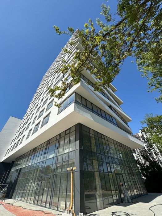 Продаж фасадного комерційного приміщення в ЖК Замарстинівська 134 а