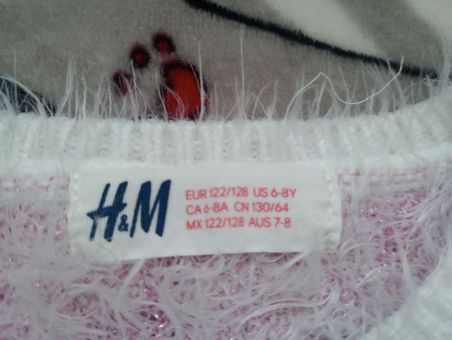 Sweterek H&M włochaty, kudłaty r. 122/128