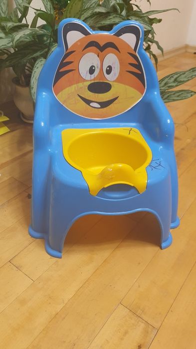 Отдам хороший горшок для детей