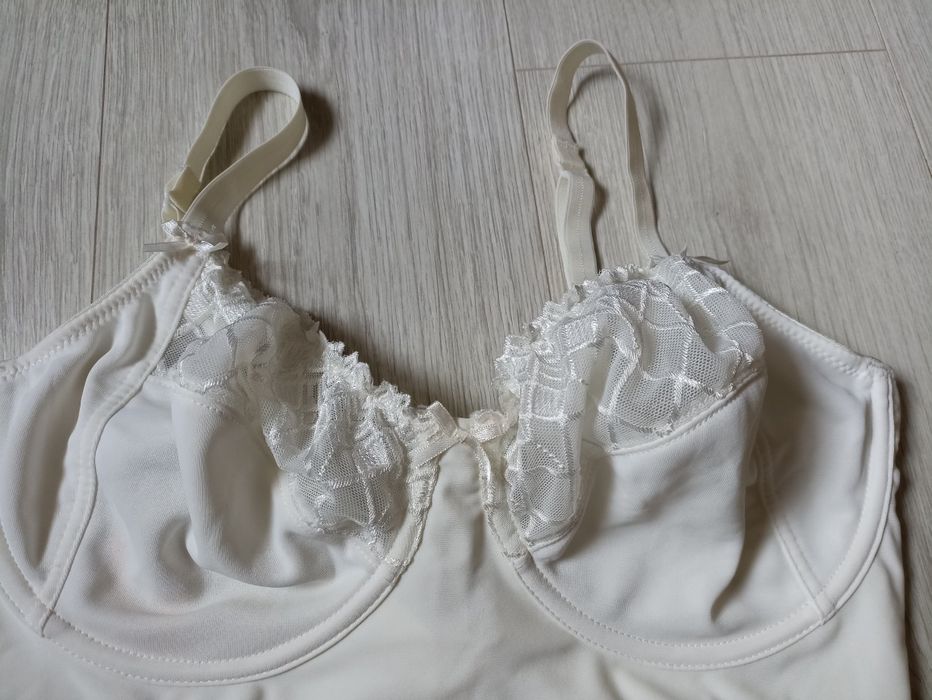 Нове боді  ф. Jolinesse. Р. 50-52. 90 D, DD