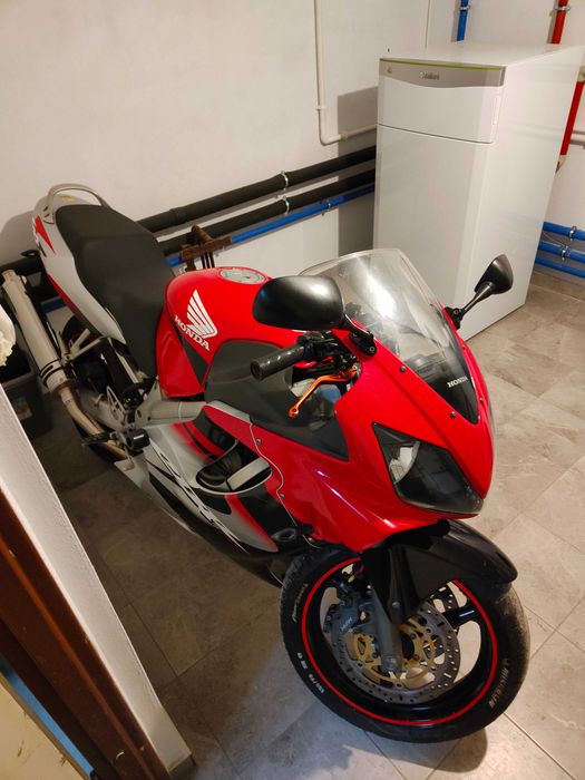Honda CBR 600 f4i zadbana  2005r