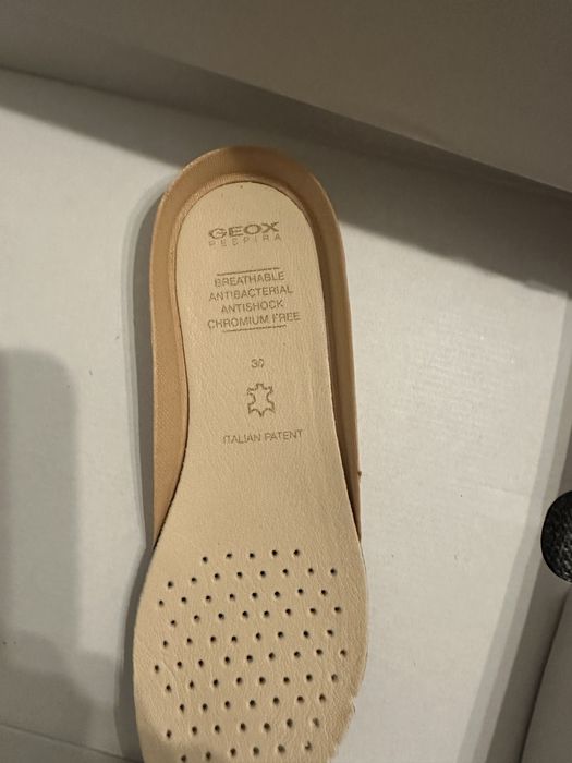 Продам кеди Geox для дівчинки