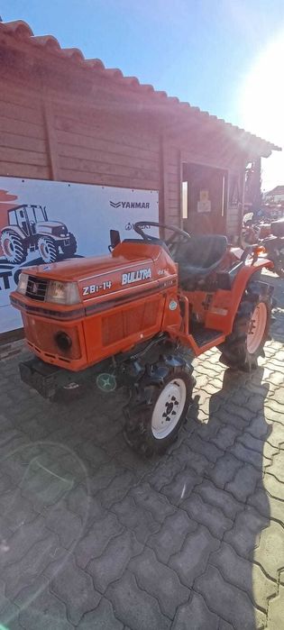 Campanha de Natal:Trator Kubota Bulltra ZB1-15 + 4 alfaias POUPE 1250€