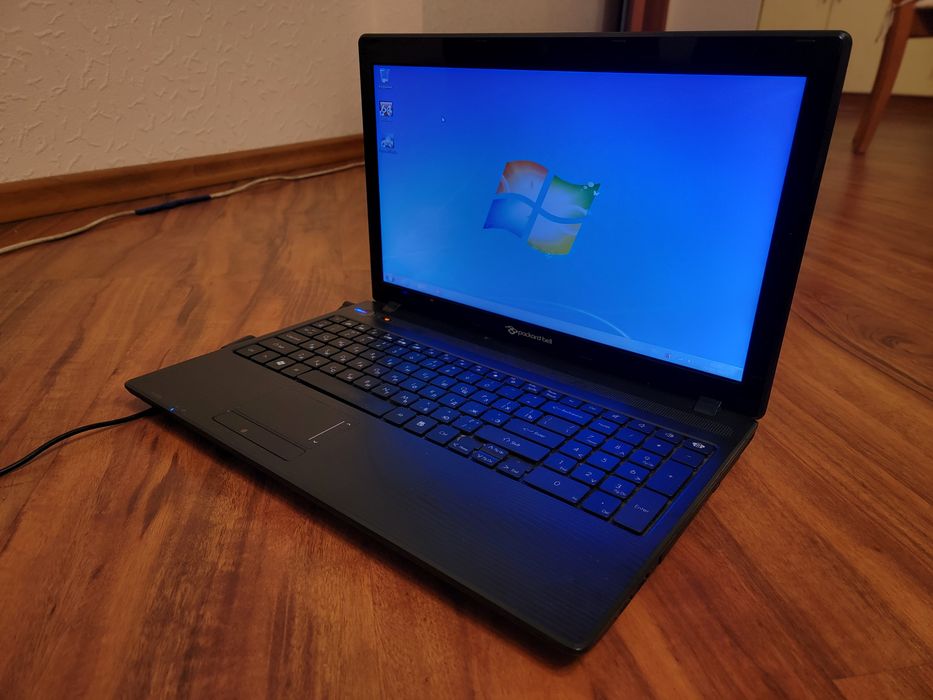 2-ядерний Packard Bell EasyNote p5ws6