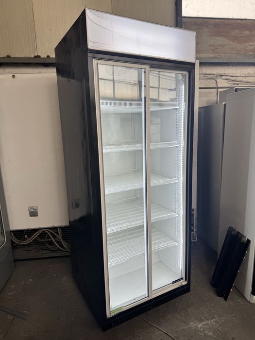 Szafa chlodnicza,chlodnia witrtna