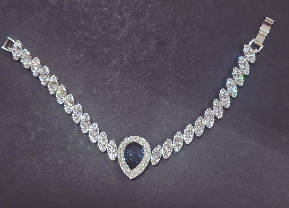 Conjunto em Prata 925, e Cristais Swarovski