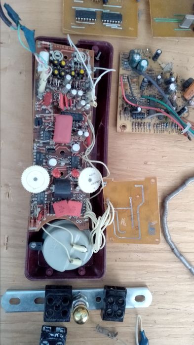 Платы, радиодетали на запчасти.