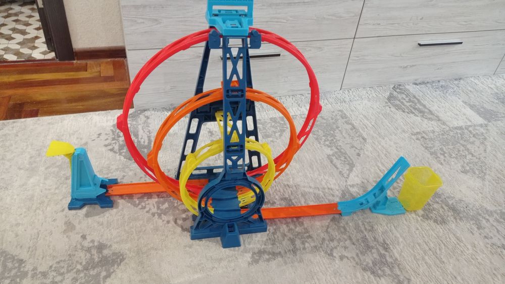 Трек хотвилс тройная петля