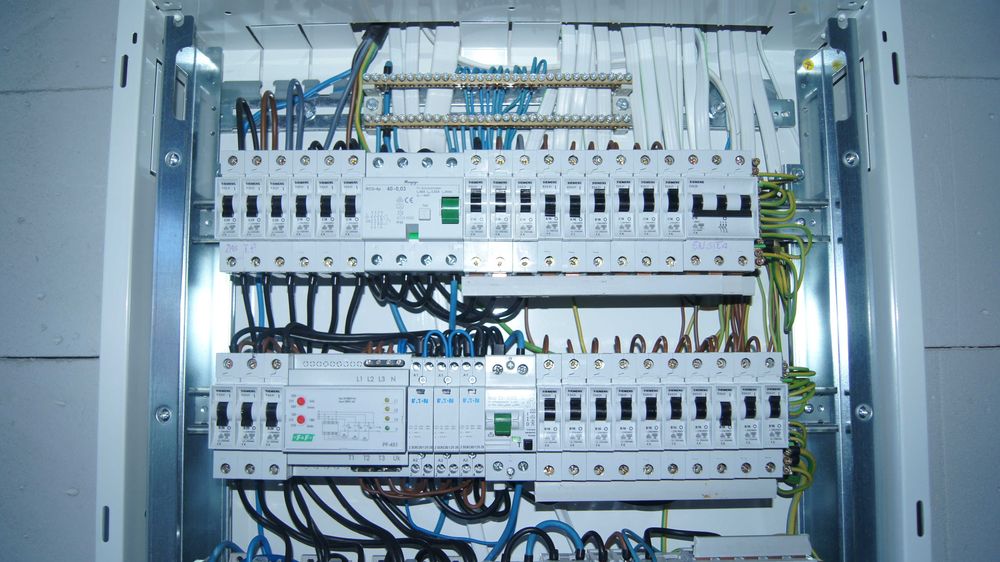Dobry Elektryk Brwinów 24h