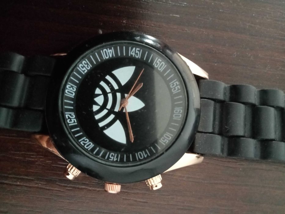 Zegarek sportowy adidas analogowy