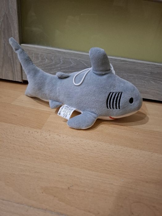 Maskotka rekin uxy