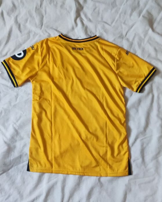 Camisola Wolves Home 2025/26