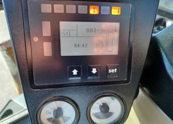 -7%, Kолісний екскаватор Case WX148