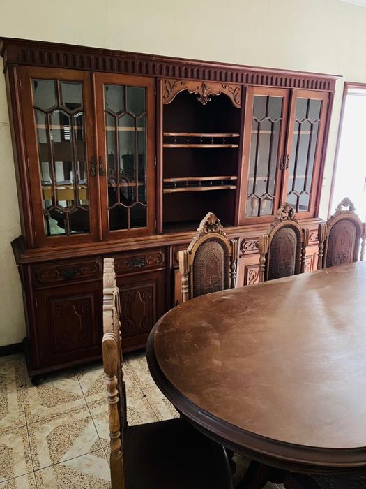 Sala completa em madeira