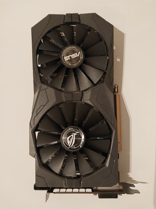 Garfica ASUS ROG 570 Strix 4GB