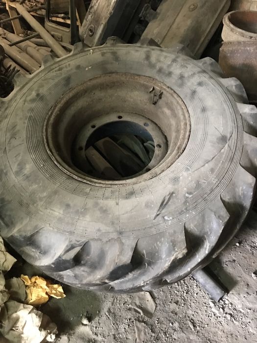 Резина тракторна на Т150