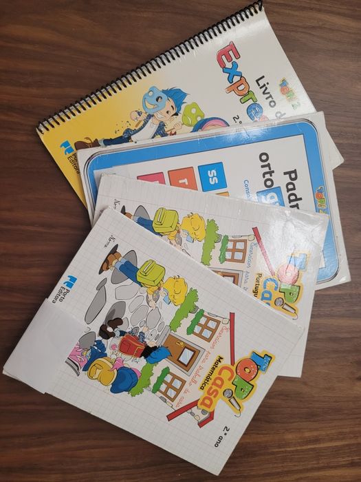 Manuais Top 2 Matemática,  Português e Estudo do Meio 2° ano