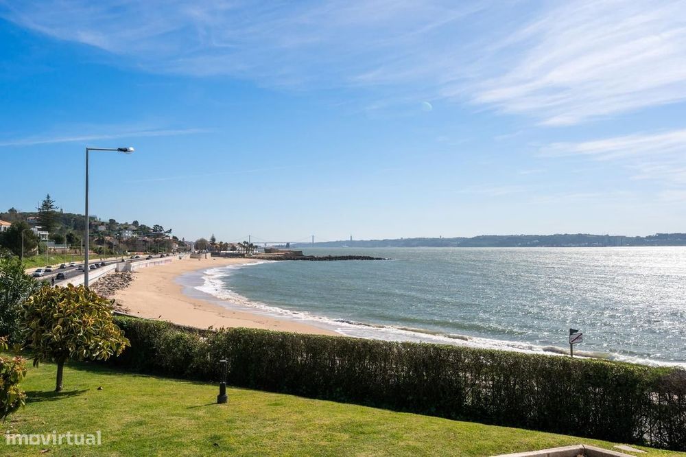 Apartamento T3 com jardim, Paço de Arcos, Oeiras