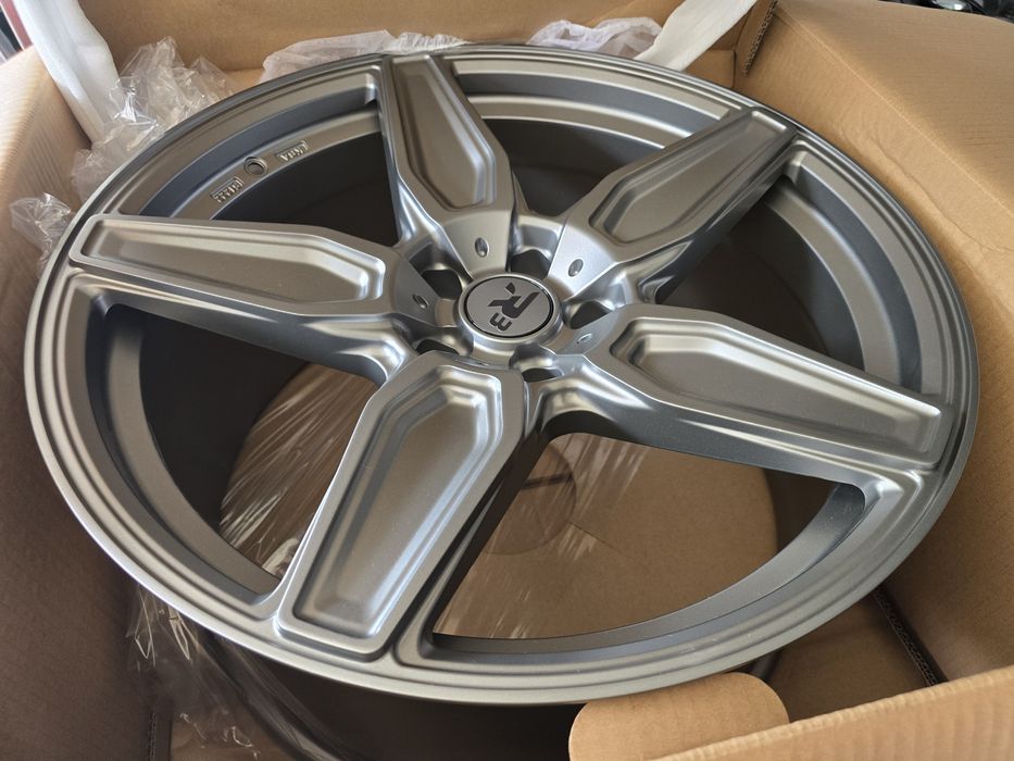 Alufelgi R3 10,5j 20'  BMW X5, X6   5x120