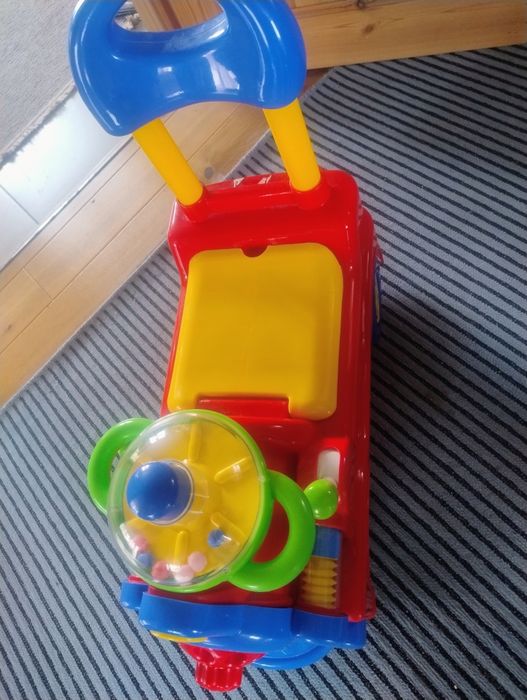 Samochodzik, jeżdzik dla dziecka