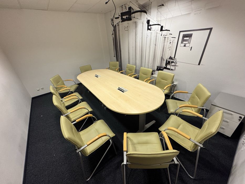 Fotele konferencyjne kolor OLIWKOWY , uzywane i poleasingowe