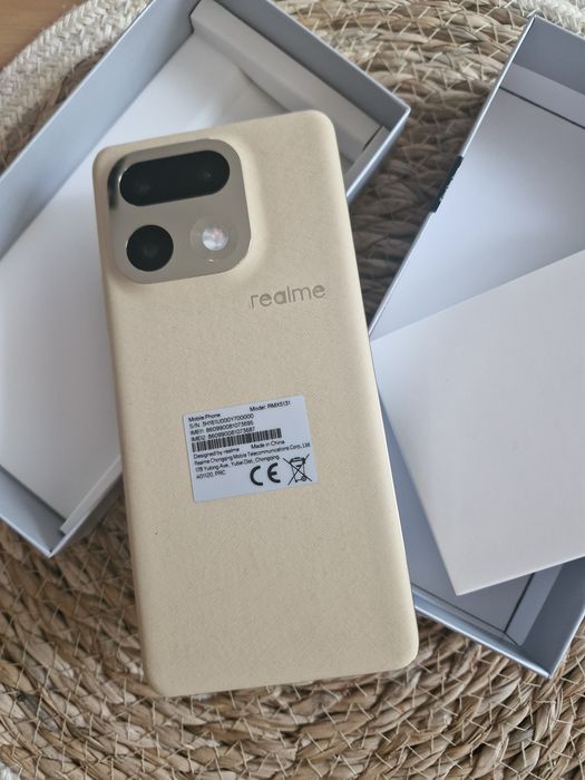 Telefon komórkowy realme 16 pro +
