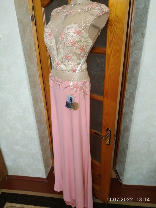 Эффектное свадебное платье в пол со шлейфом от Renee Couture UK 12_46р